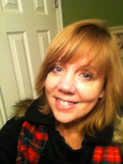 This is what I look like without makeup. No, not heinous, I know. Rather wholesome, I think. 